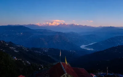 Best Navigation Apps for the Kanchenjunga Circuit Trek (2026 Guide)